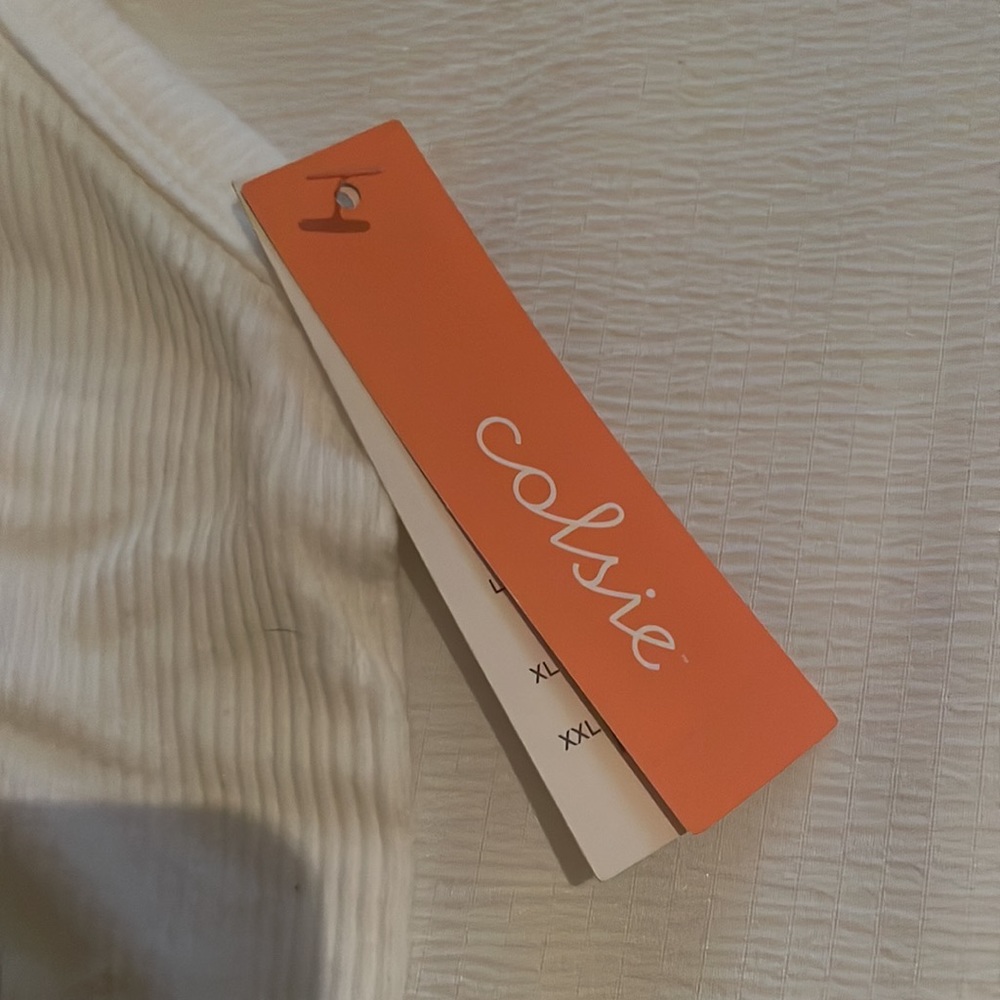 Colsie Top - Picture 2 of 3